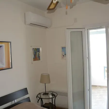 Marina Casa de Férias Tínos